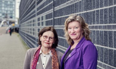Anneloes Van Staa En Sanne De Vries10 LR