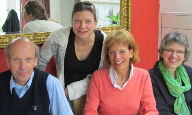 Suzanne En Louwrens